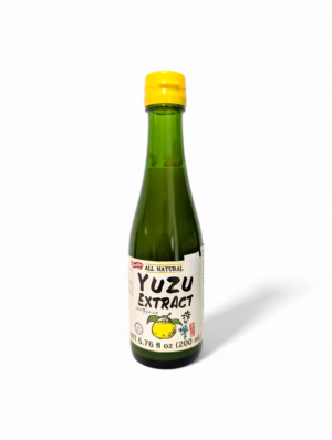 Flaska med japansk yuzu juice 100 procent naturlig citrus