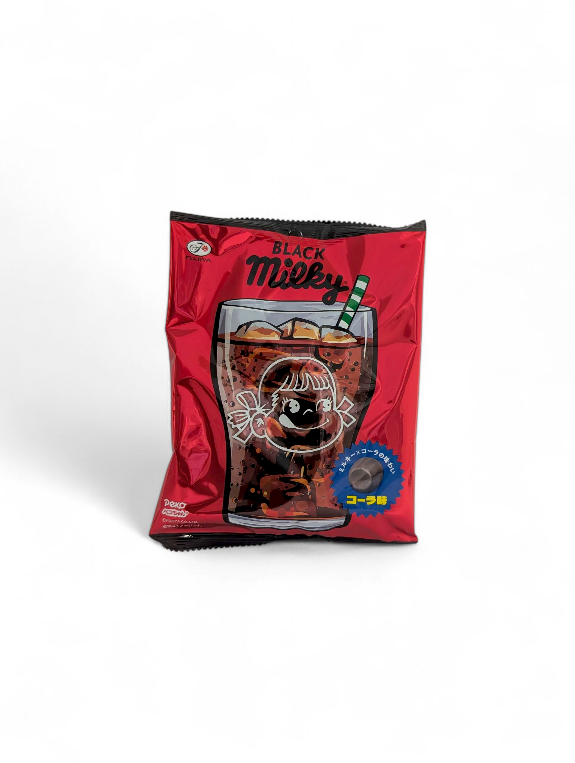 Fujiya Black Milky japanskt cola godis i röd förpackning