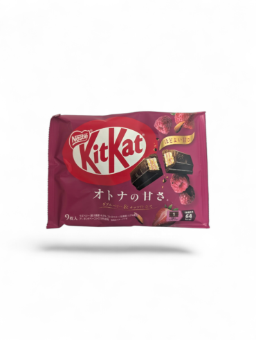 Japansk KitKat Otona no Amasa med hallon och mandel i mörk choklad