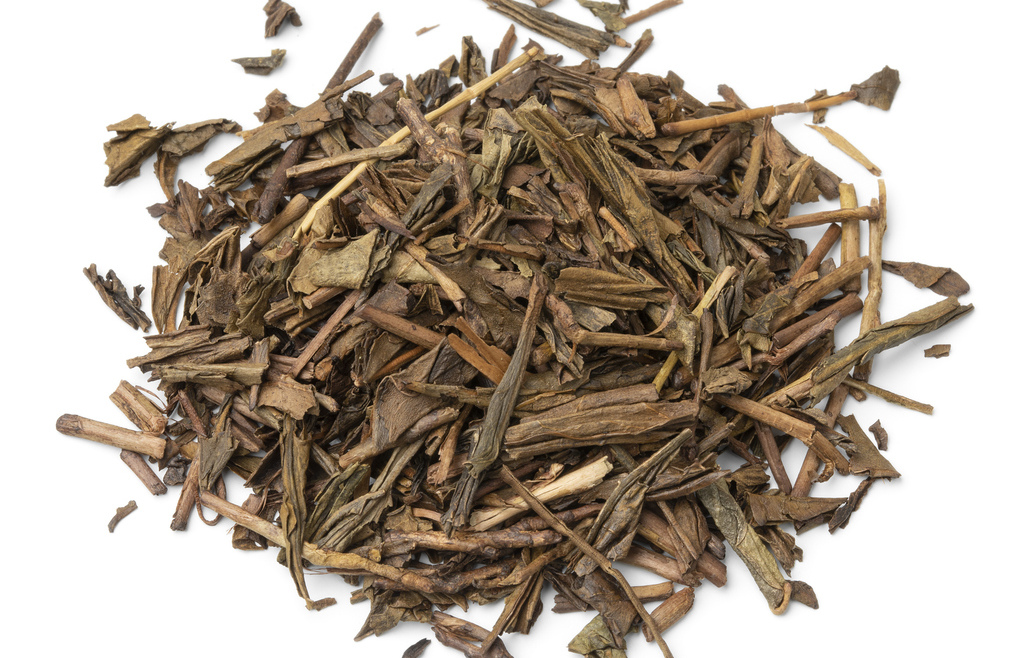 Rostade hojicha teblad från Japan